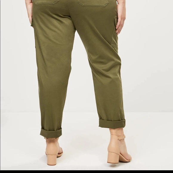 🆕 Lane Bryant Ankle Cargo Pants - Picture 4 of 13